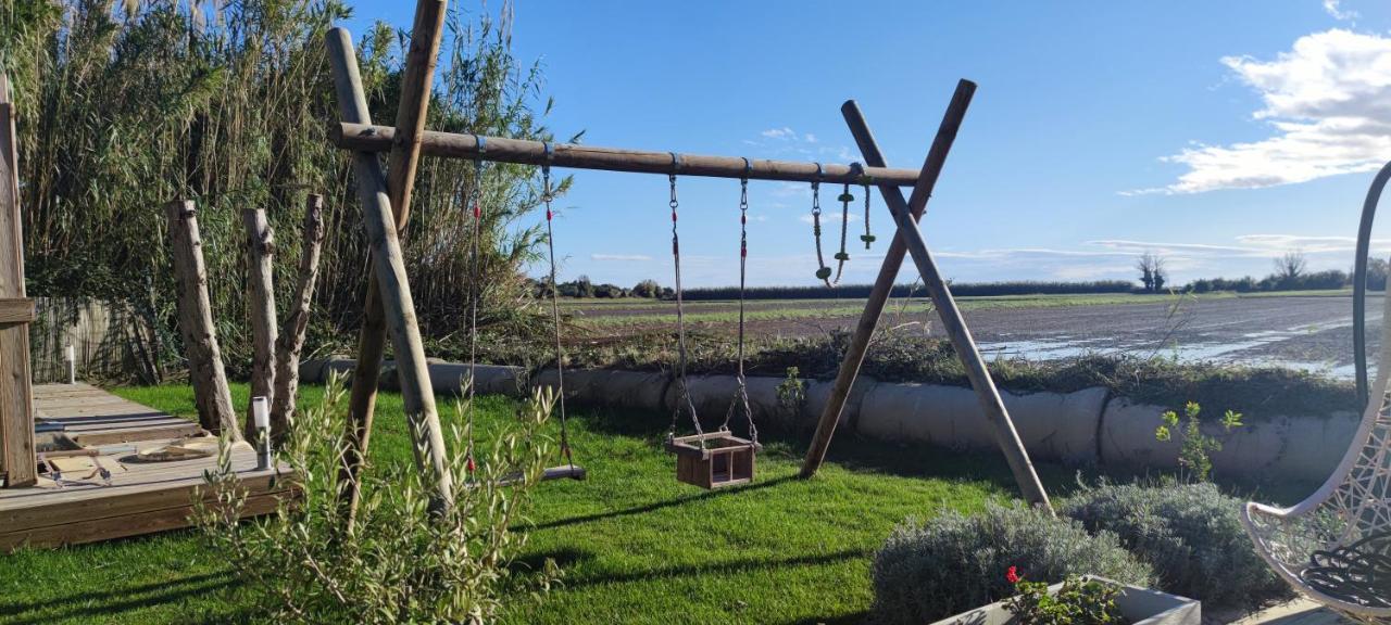 Appartement Au Coeur Des Rizieres Salin de Giraud Bagian luar foto
